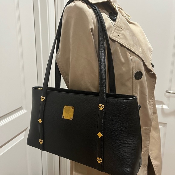 MCM BLACK LONG HANDLE TOTE - Picture 11 of 12